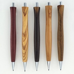 Bild 229 2mm Druckbleistift Modell Fisch vom 1.4.2025-B229